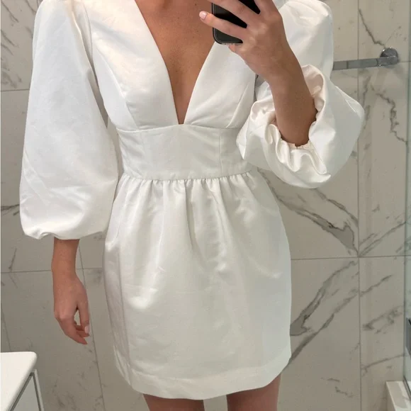 REFORMATION NWT - Elegant White Puff Sleeve Dress - Picture 1 of 4